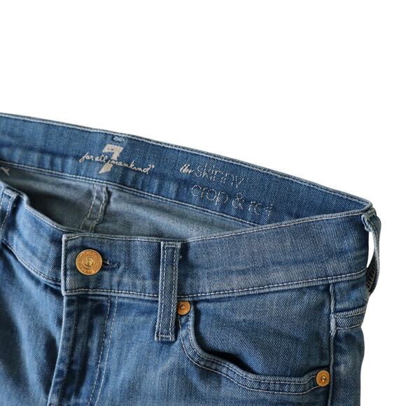 7 For All Mankind Womens The Skinny Crop & Roll Jeans Size 26 Light Wash Denim - Picture 9 of 12